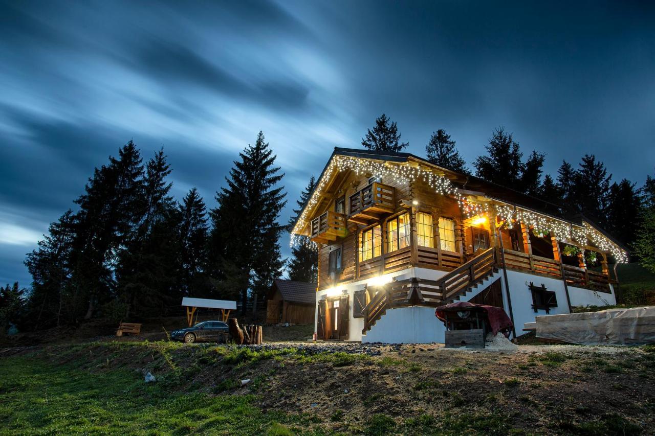 Tulean Cabin Sacel  Bagian luar foto