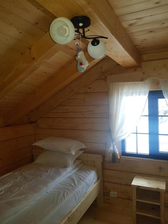 Tulean Cabin Bed & Breakfast Sacel  Bagian luar foto